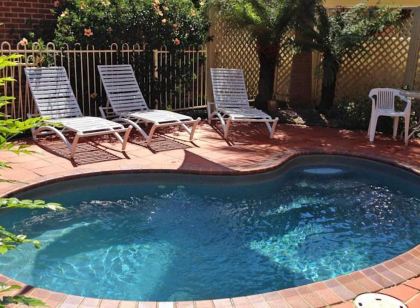 Dolphin Shores