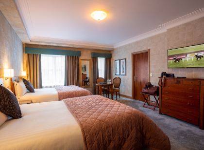 Lawlors Hotel