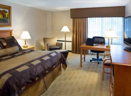Bismarck Hotel and Conference Center