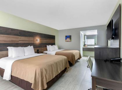 北I-75大學凱藝飯店