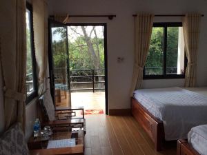 Quoc Phuong Riverside Homestay