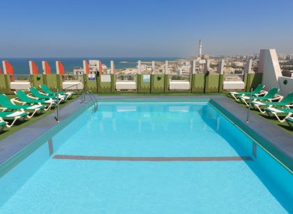 Grand Beach Hotel