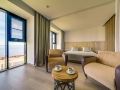 frigate-hotel
