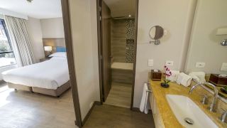 embassy-suites-by-hilton-bogota-rosales