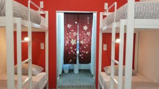 red-inn-hotel--39