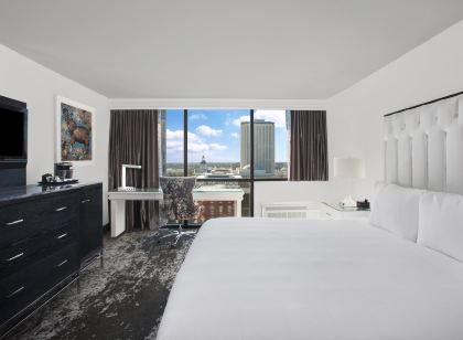 DoubleTree by Hilton Tallahassee