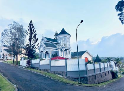Eton Asia Villas-Kota Bunga