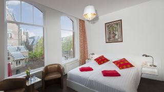 ambassador-city-centre-hotel