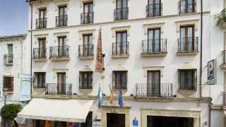 hotel-maestranza