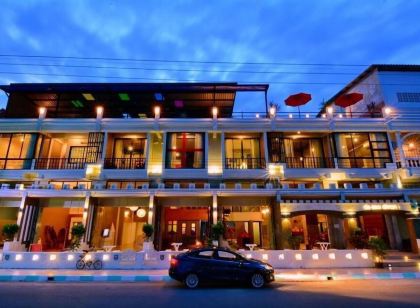 De Sea Almond Resort