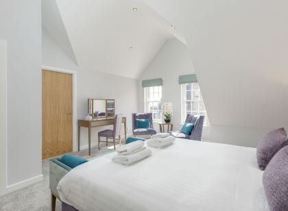 Destiny Scotland - Royal Mile Residence
