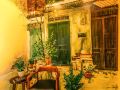 grandma-lu-banh-mi-coffee-and-hostel