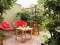 la-manta-guest-house