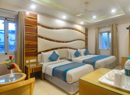 The Gold Regency - 02 Mins from New Delhi Railway Station