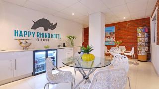 happy-rhino-hotel