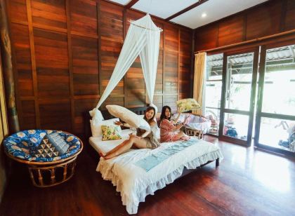 BaanSuanLeelawadee Resort Amphawa