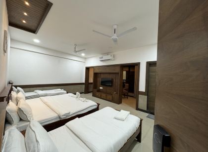 Hotel Tirth by Sonu's