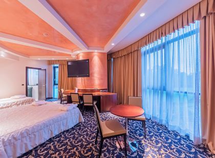 Dado Hotel International