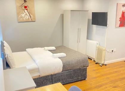 Showcase Apartments - Kimberley House
