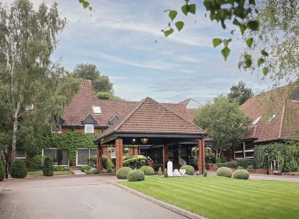 Cbh Donnington & Co (Formerly Donnington Valley Hotel)