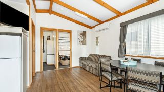 golden-country-motel-and-caravan-park