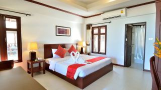 first-bungalow-beach-resort-koh-samui