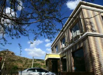 北鎮靠山坡農家院(青岩寺店)