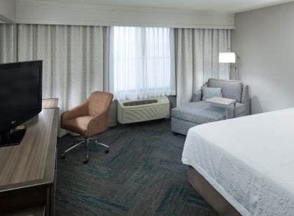 햄프턴 인 로스앤젤레스-오렌지 카운티-사이프러스