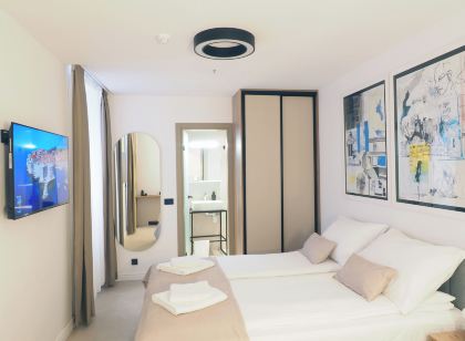 Dubrovnik Old Town Akademis Gariste