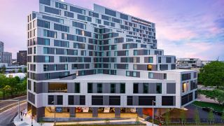 hampton-inn-boston-seaport-district