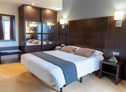 Hotel Alda Cardeña