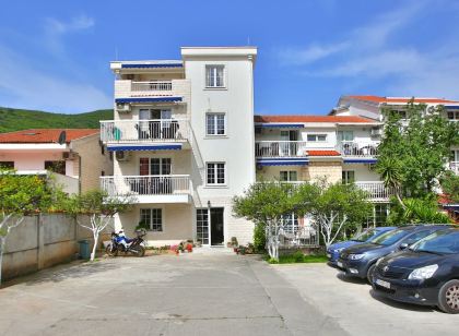 Marinero Apartments
