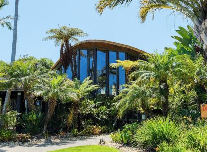 Paradise Point Resort & Spa