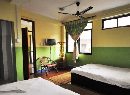 Metro Eco Hotel