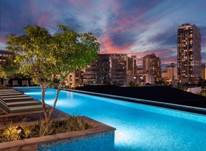 The Ritz-Carlton Residences, Waikiki Beach
