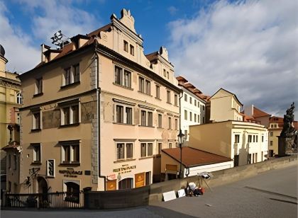Hotel U 3 Pstrosu
