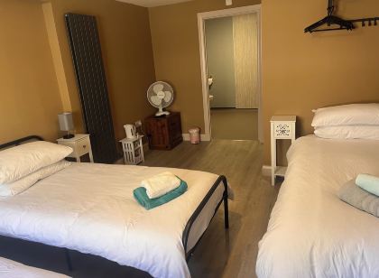 Tumbledown Hotel
