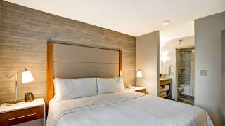 homewood-suites-by-hilton-chicago-downtown