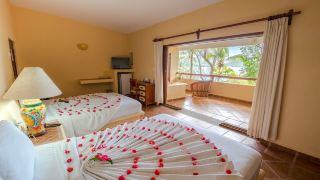 hotel-catalina-beach-resort