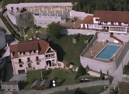 Casa Antiga Do Monte