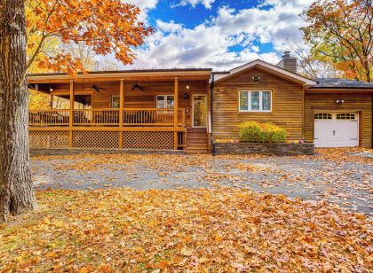 Private Hot Tub on 10 Acres: Cozy Catskill Getaway