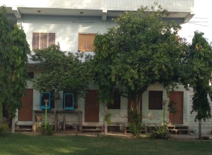 Hotel Shiv Palace