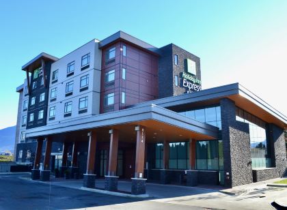 Holiday Inn Express & Suites CHILLIWACK EAST by IHG