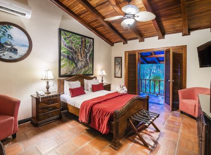 Hotel Villas Lirio
