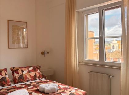 Be Your Home - Cruise Stop Guest House