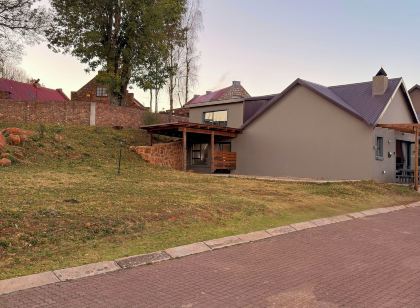 2-bed House in Dullstroom , Blue Crane Estate 66
