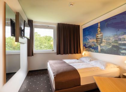 B&B HOTEL Stuttgart-Airport/Messe