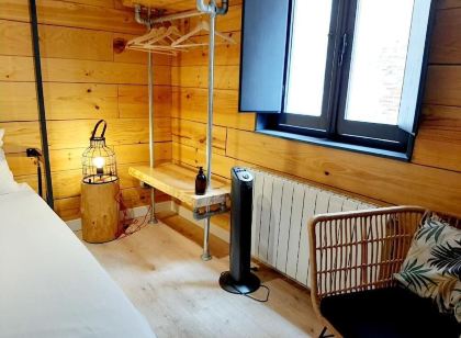 Hostal Erasmus by Gaiarooms