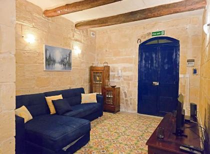 Traditional Maltese 2BR - Near Valletta