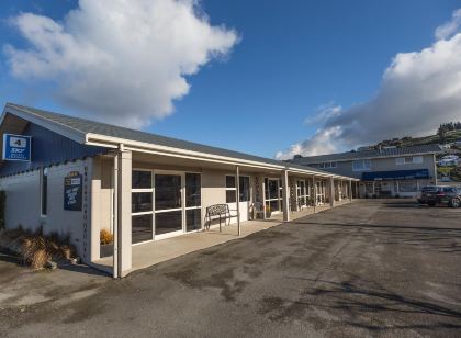 AAA Thames Court Motel